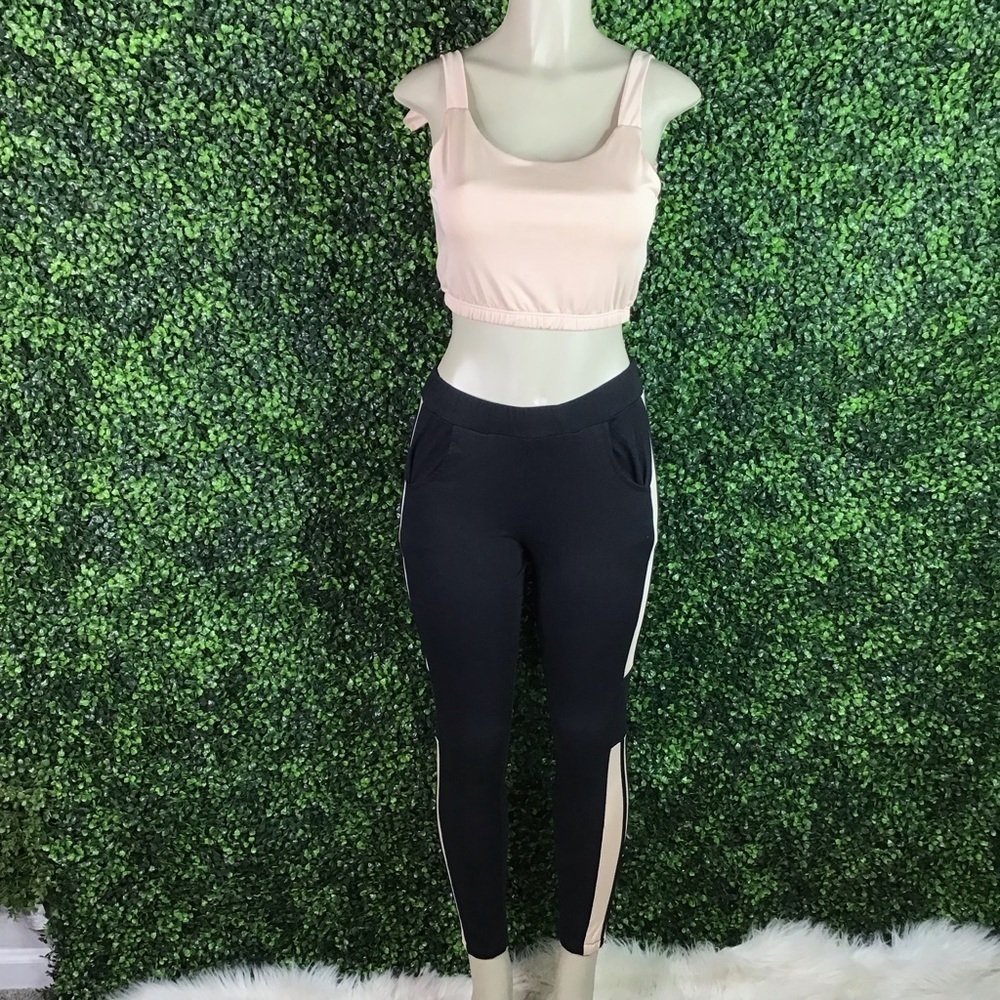 Legging crop top work out set nwt‎